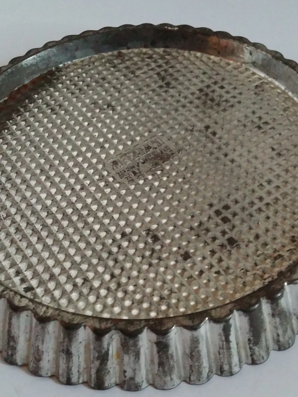 Vintage Kaiser Metal Scalloped Tart Pan, West Germany, 20.5 in